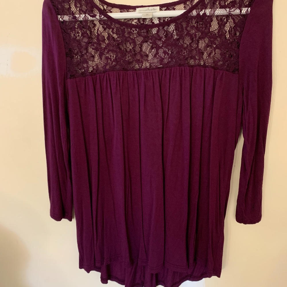 3/$10🌼 Super cute blouse